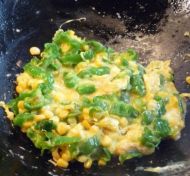 玉米青椒鸡蛋的做法
