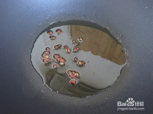 捞汁木耳的种方法