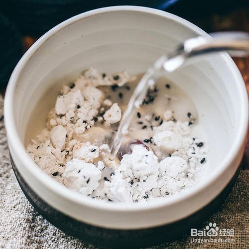 藕粉冲成了水怎么处理