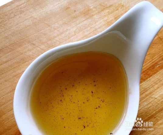夏天如何做一碗爽口的葱油拌面