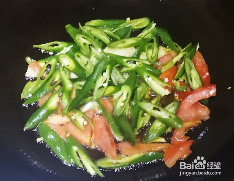 酥到掉渣的青椒河虾