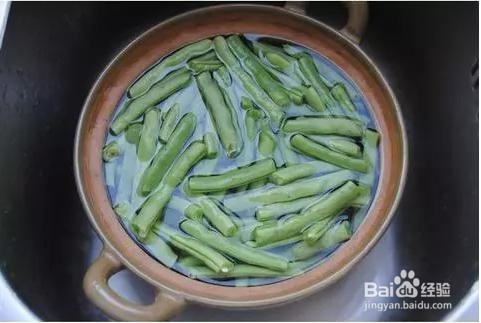 简单好吃的炒四季豆怎么做
