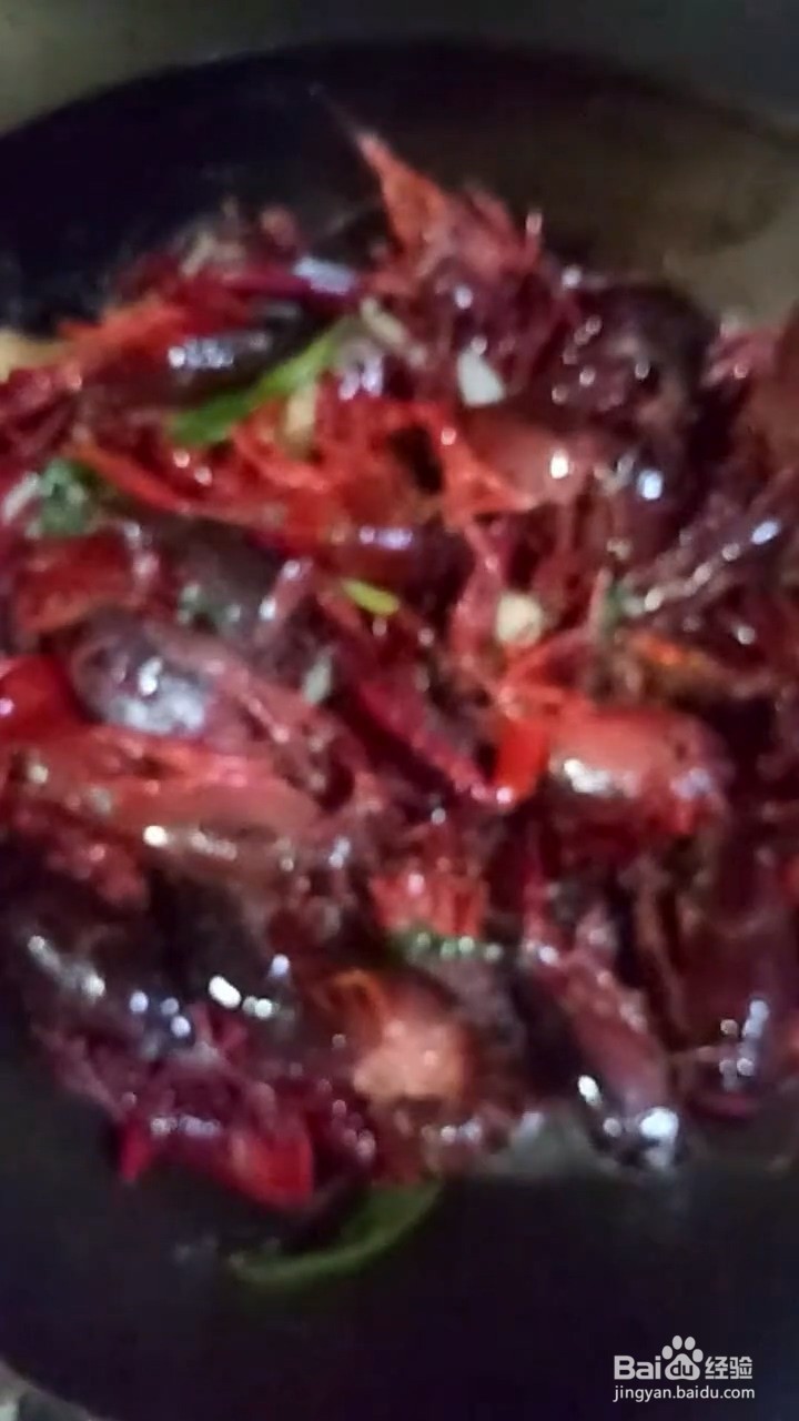 如何弄美味好吃的家常小龙虾