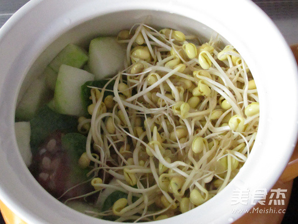 贝尖腊肉煲冬瓜