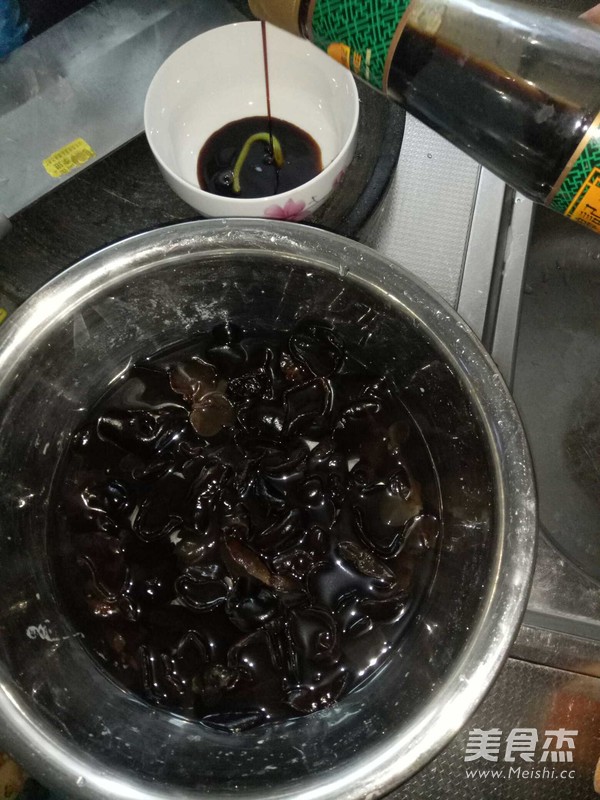 木耳刺身的做法