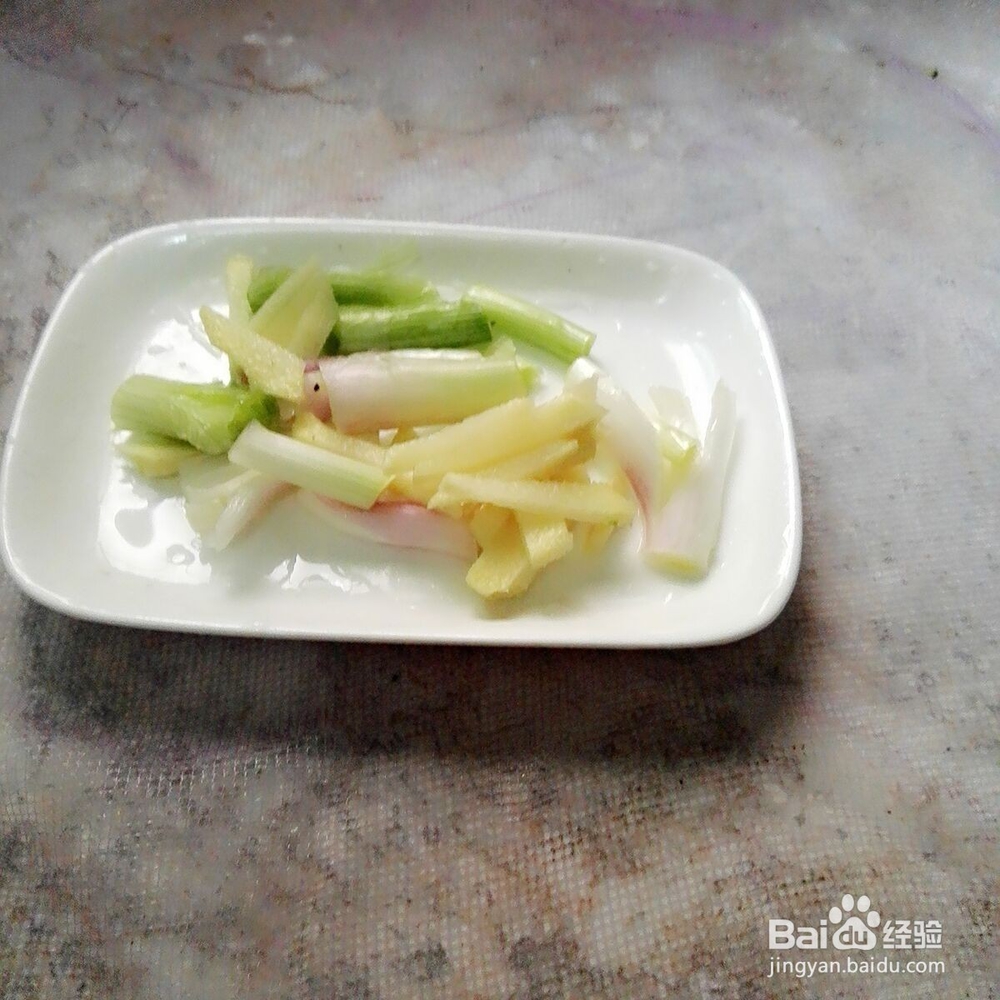 原汁原味养生菜----鱿鱼炒西兰花怎样做