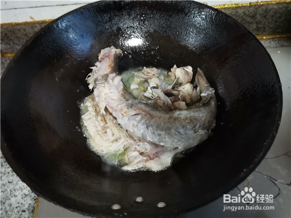 大头鱼炖豆腐怎么做
