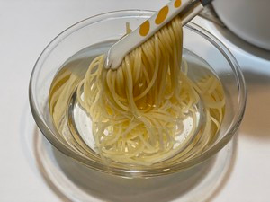 奶油蒜香黄油虾意面的做法
