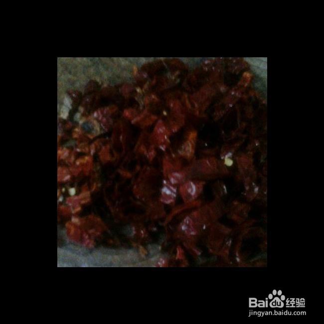 抢着吃的腊肉野蒿子粑粑