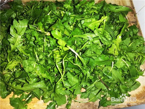 凉拌荠菜百页丝的做法