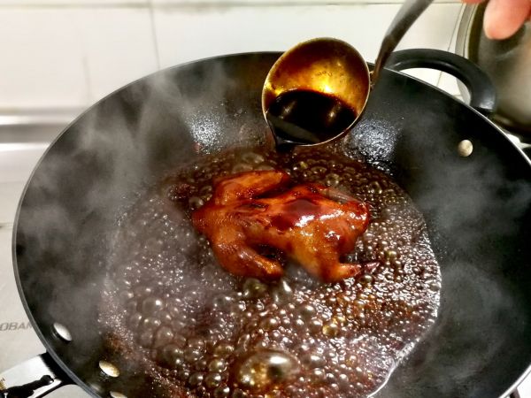 浓油赤酱本帮酱乳鸽