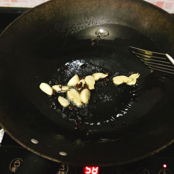 红烧排骨萝卜藕