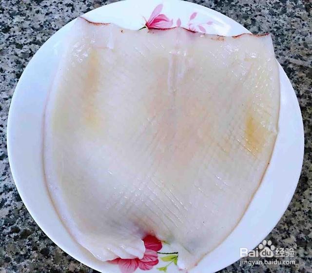 韭菜胡萝卜炒鱿鱼怎么做好吃