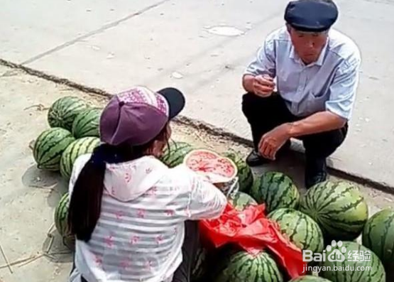 摆地摊挣钱应该注意哪些问题？