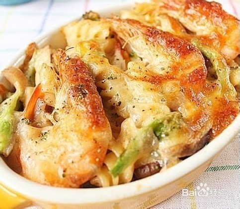 西餐菜谱 鲜虾椰浆焗意面的做法