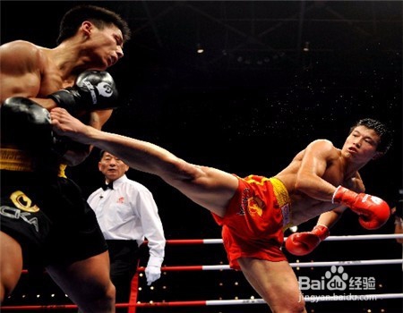 散打之中的左右摆腿的练习技巧