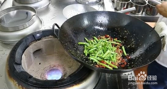 家常易学简单菜之—香辣干煸肉沫四季豆