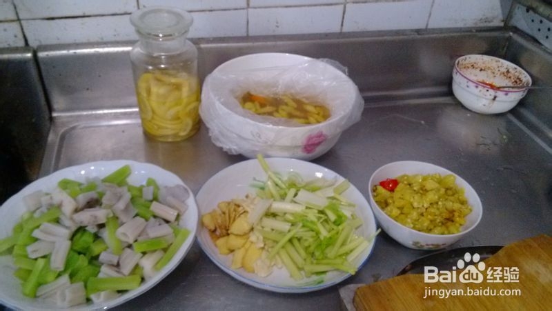 自制山椒泡凤爪（香辣）