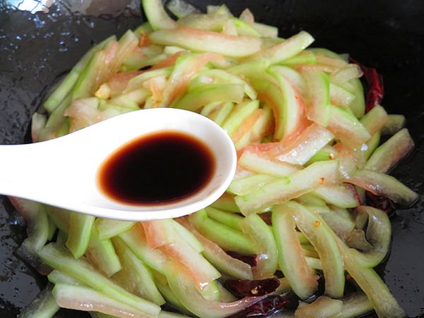 开胃酸辣西瓜皮