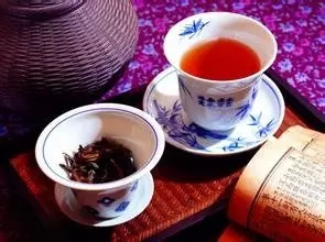 隔夜水致癌是真的吗
