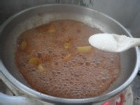 腐乳烧土豆的做法