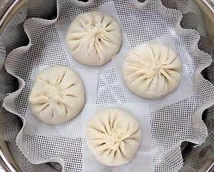 家庭版灌汤小笼包怎么做详细教程图解~