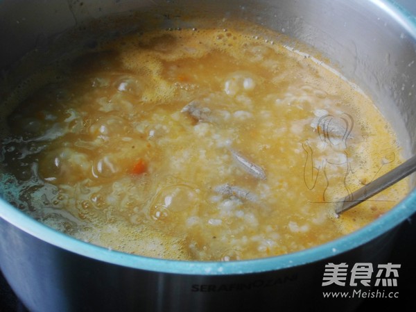 枸杞猪肝养生粥