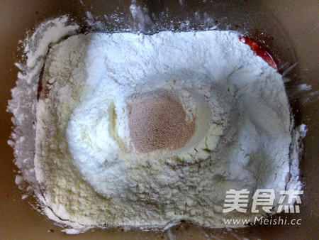 云食谱红曲葡萄干面包