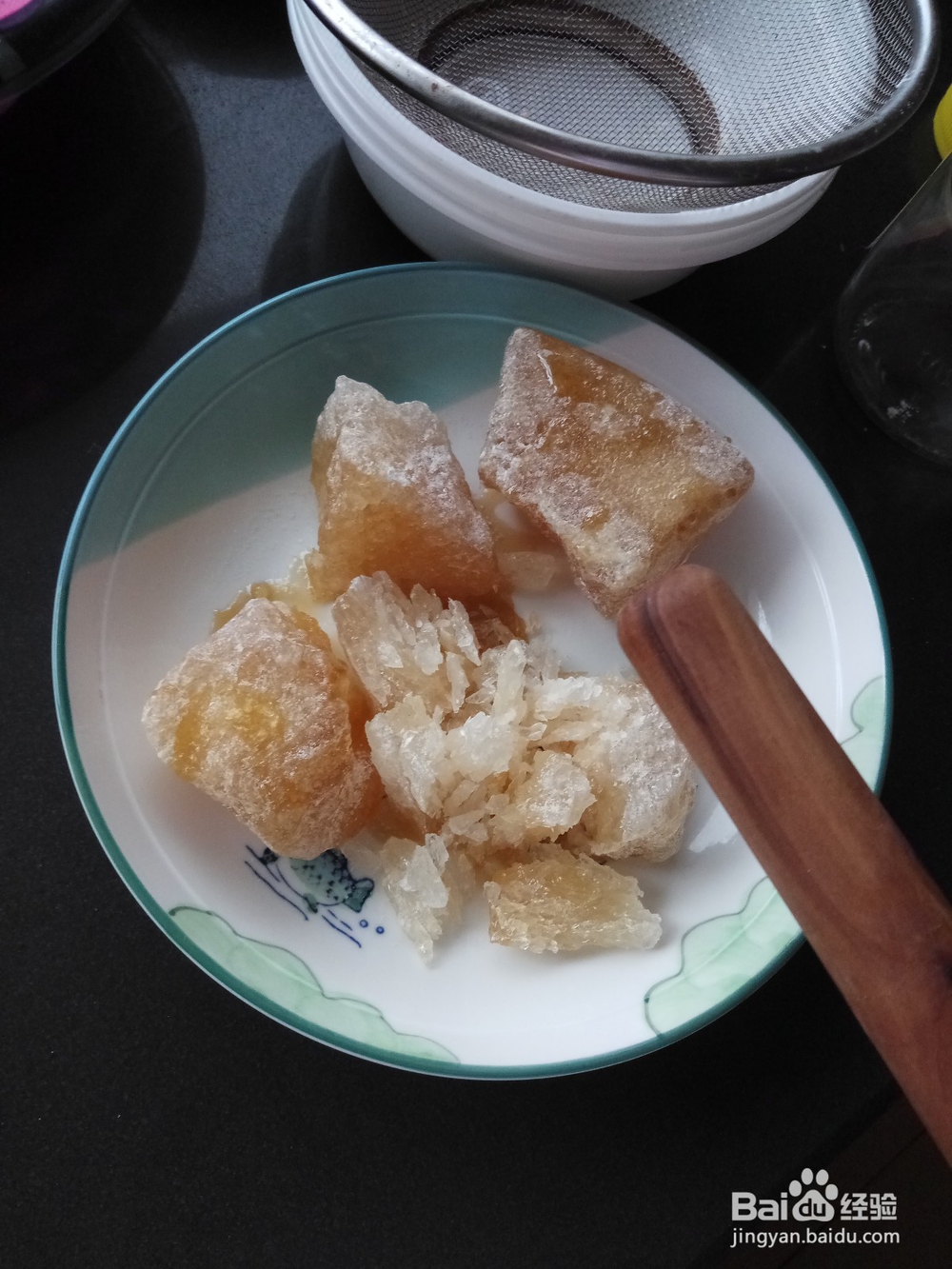 如何把大块冰糖弄碎？