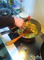 学做东北私房菜芹菜土豆丝