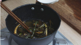 如何制作葱油面