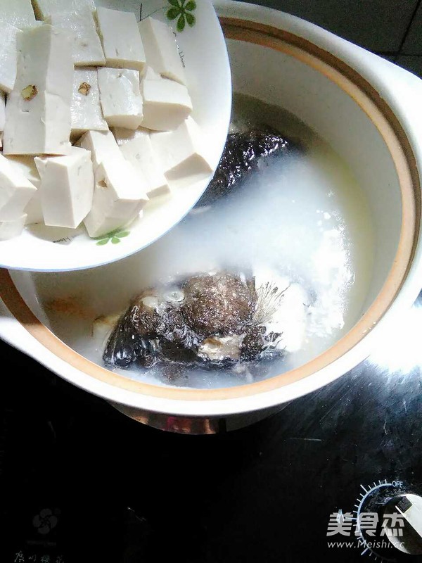 鱼头汤的家常做法