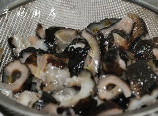 滋补极品:海参龙骨汤