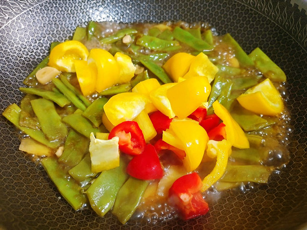 彩椒扁豆炒土豆