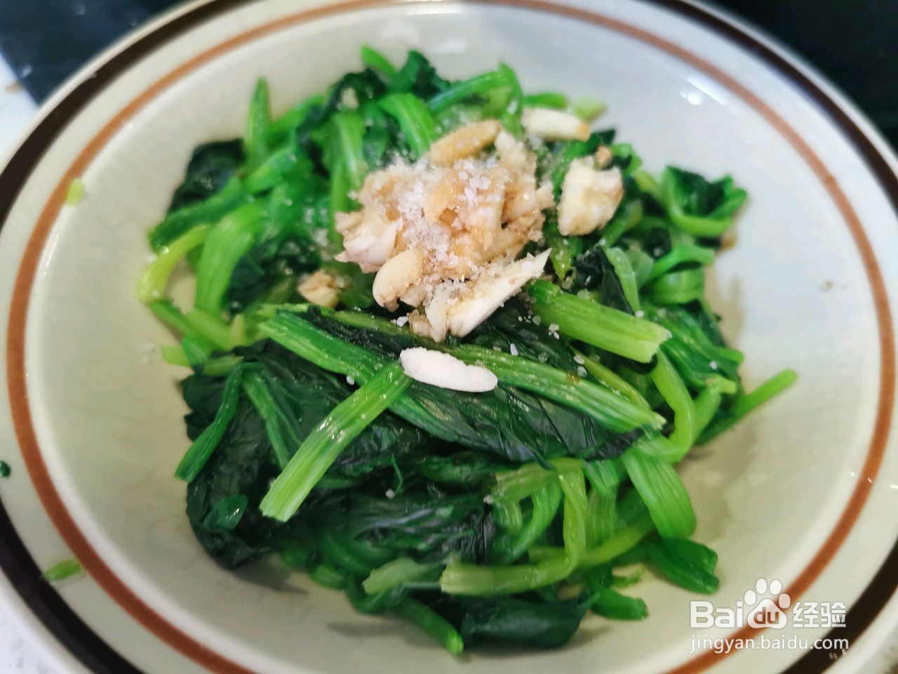 果仁菠菜的做法