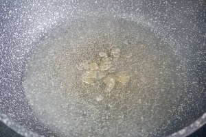 年糕排骨的制作方法