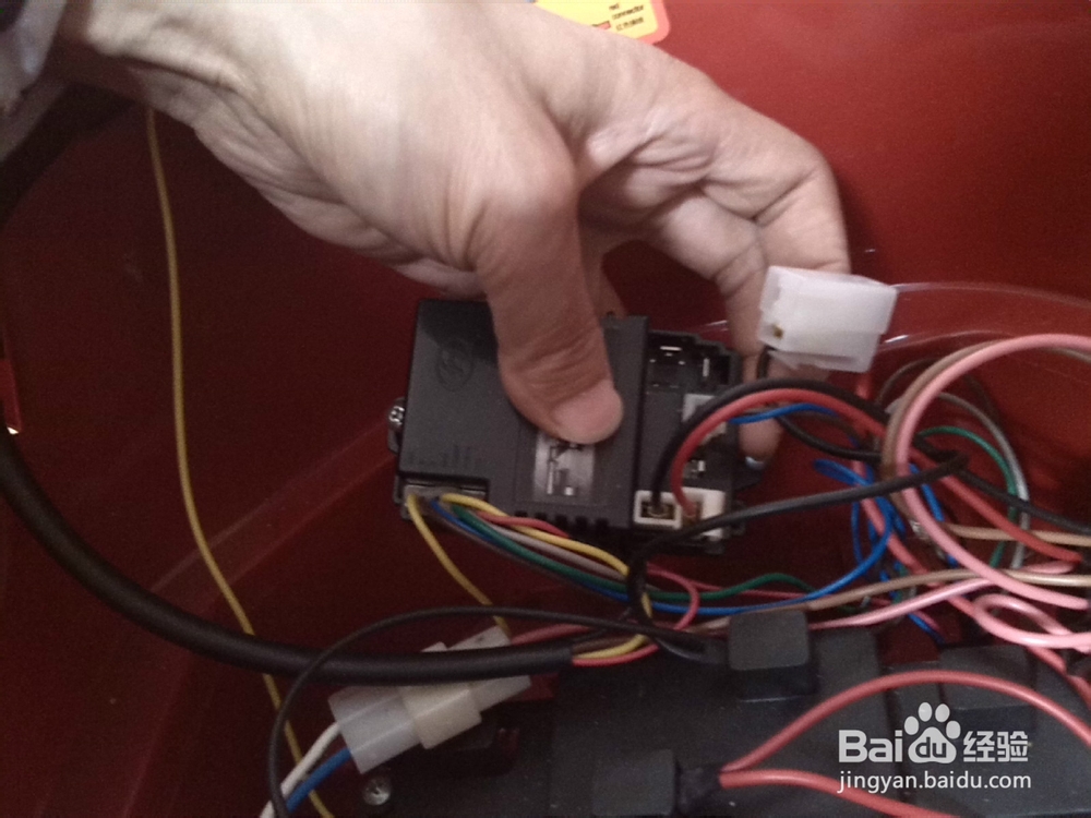 儿童电动四轮车坏了怎么维修：[3]充电线测量