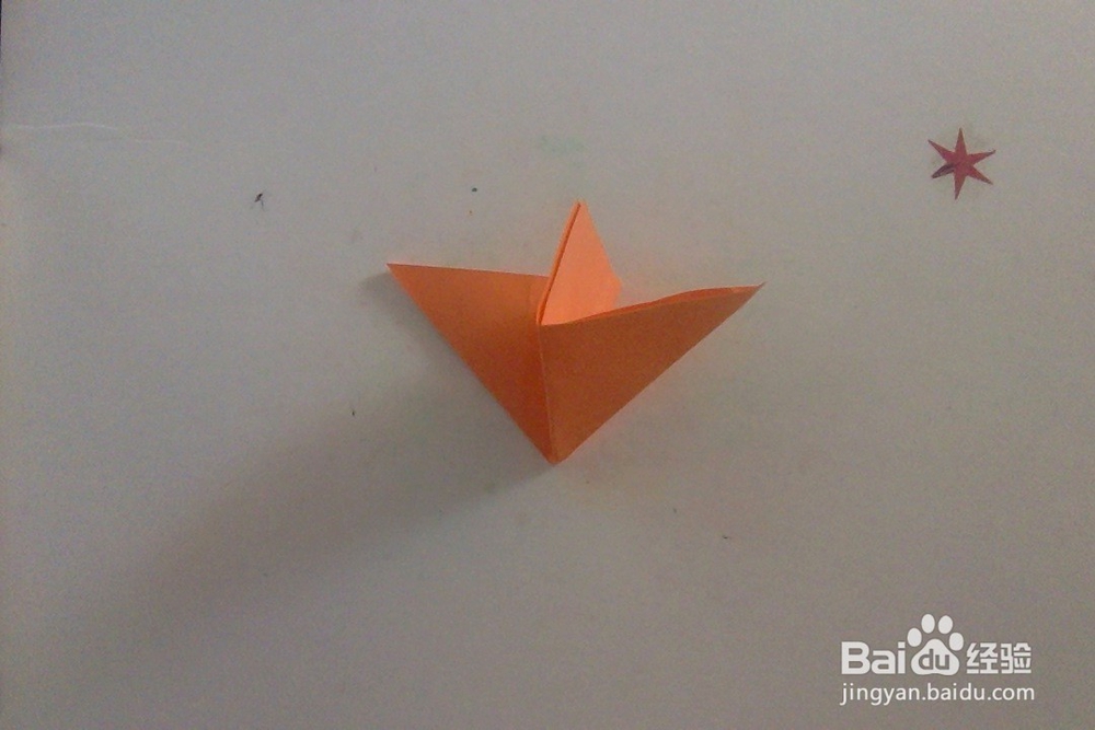 怎么剪圆形窗花？边框六角星