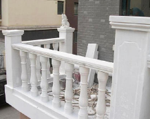 阳台石栏杆护栏的安装方法（阳台石栏杆安装操作方法）