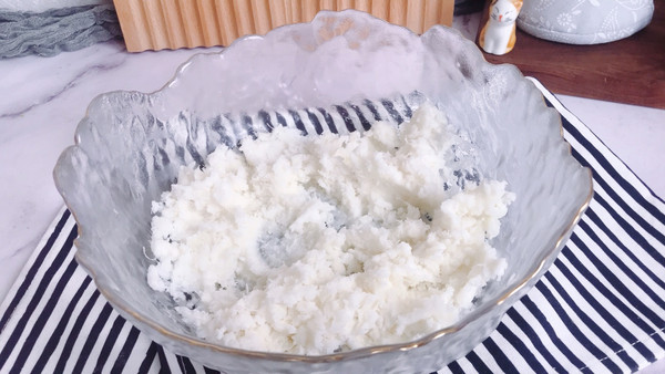 山药红枣酒酿圆子