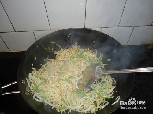 青椒炒豆芽