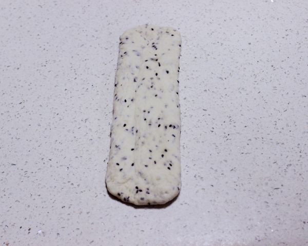 西瓜薯黑芝麻吐司