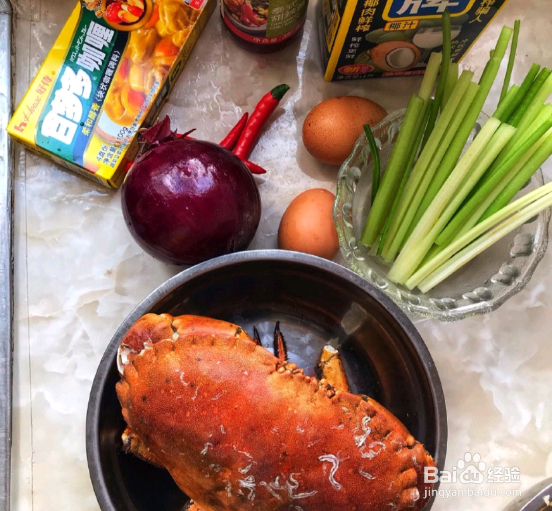 如何做出咖喱椰汁面包蟹？