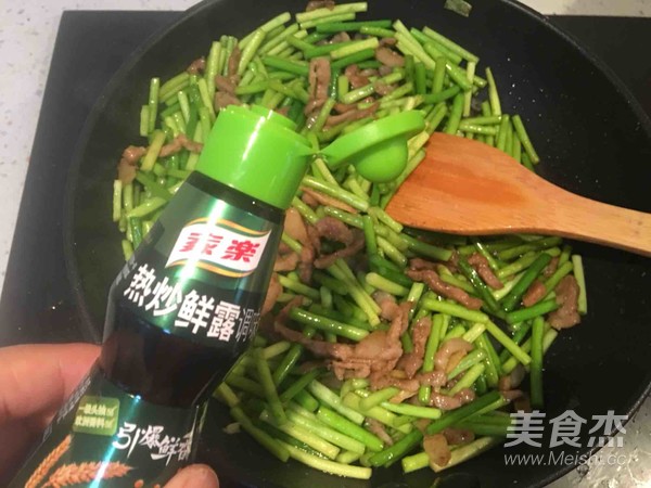 蒜苔肉丝的做法