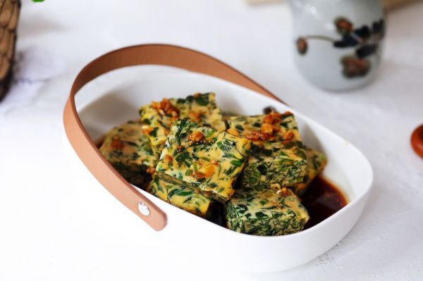 蘸汁菠菜鸡蛋糕