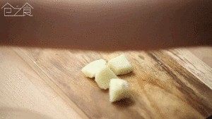 养生食补最好吃的苦瓜焖排骨的做法