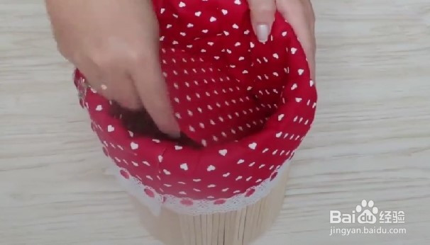 如何巧妙利用大号塑料瓶
