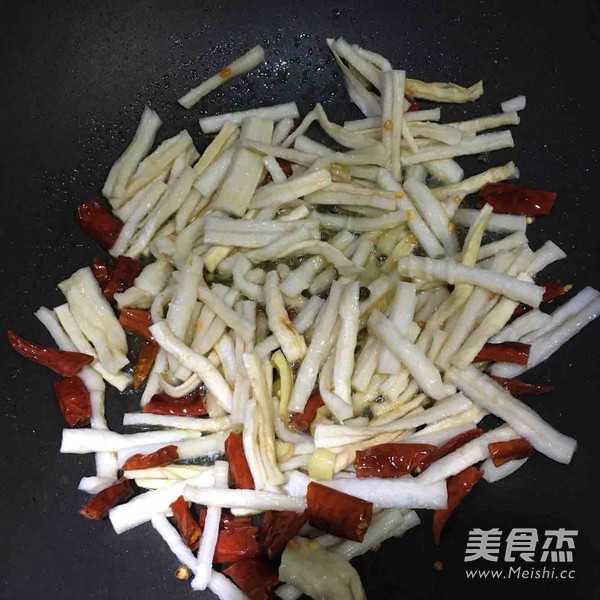萝卜干炒腊肉