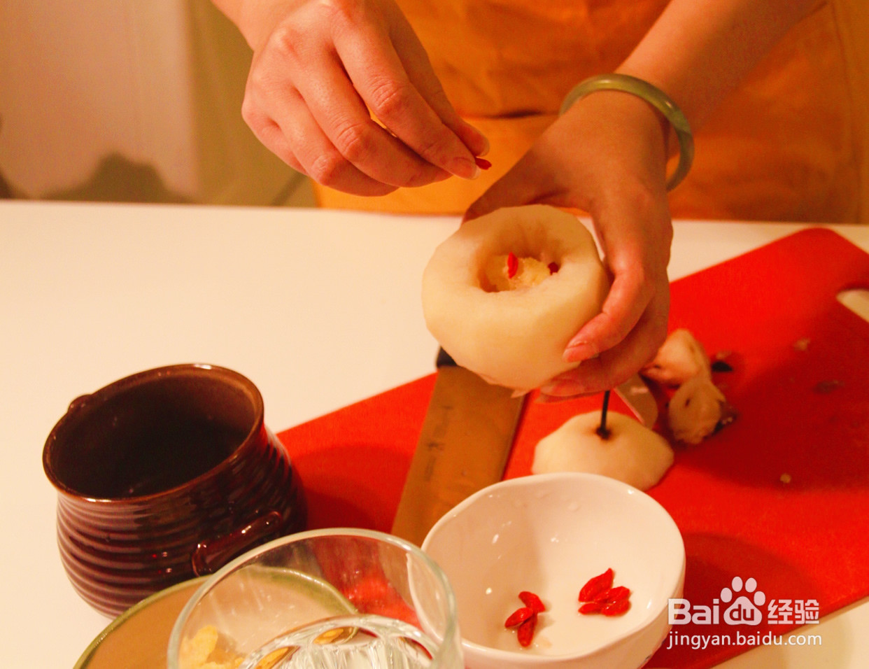 冰糖炖梨的做法