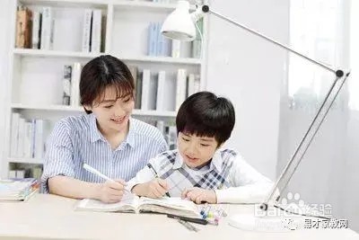 女生暑假工适合做什么